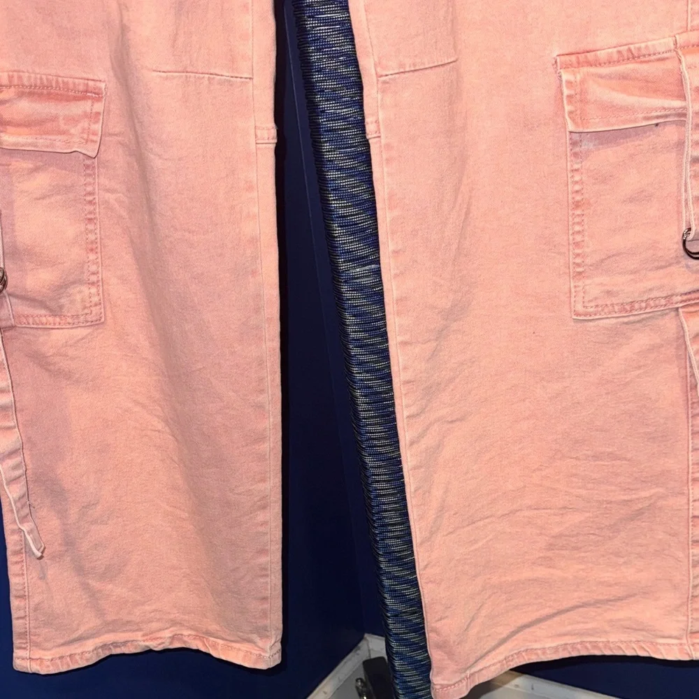 VIP JEANS- NWOT Pink Acid Wash Wide-Leg Cargo Jeans Size 11/12 - Picture 12 of 17